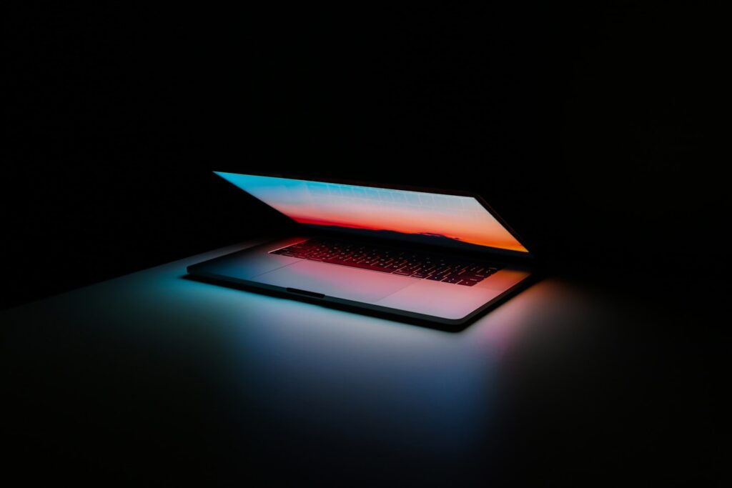 Follow @alesnesetril on Instagram for more dope photos!
Wallpaper by @jdiegoph (https://unsplash.com/photos/-xa9XSA7K9k)