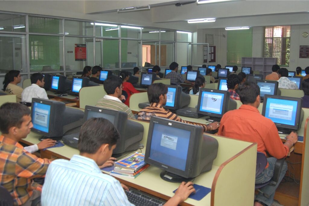 Computer Science & Engineering Lab at SunRise University
http://www.sunriseuniversity.in/